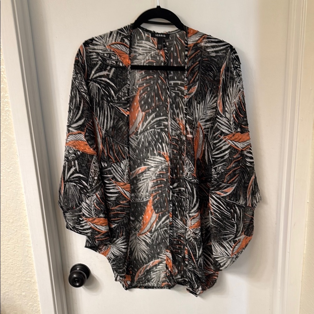 Women's Torrid 00/0 Black and Orange Leaf Print Top Kimono